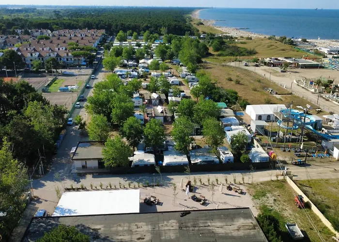 Parque de Campismo Village *